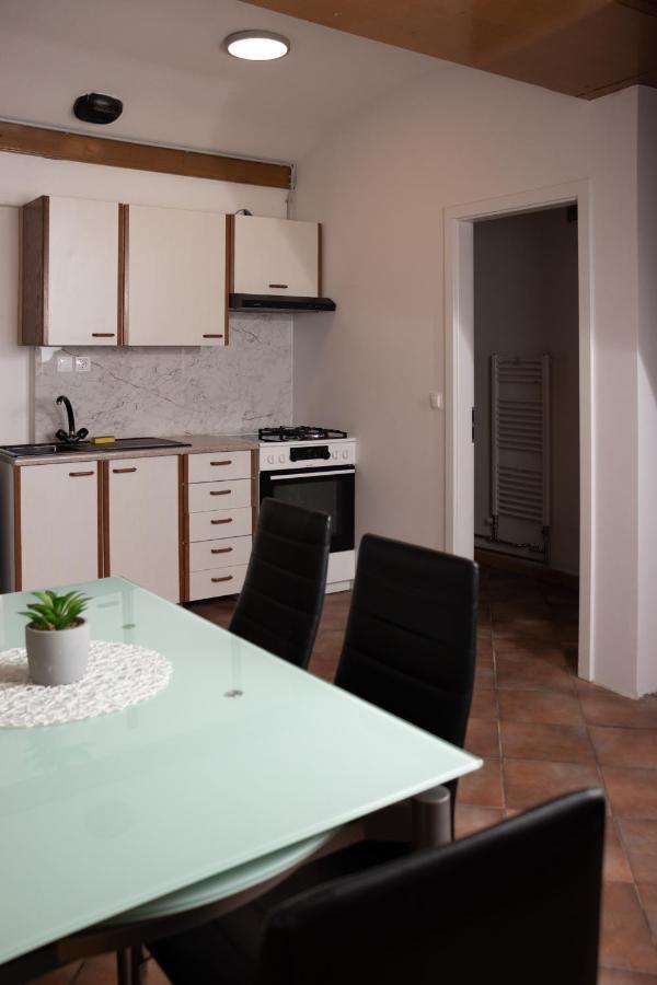 Apartma-Studio Ajdna Zirovnica Eksteriør bilde